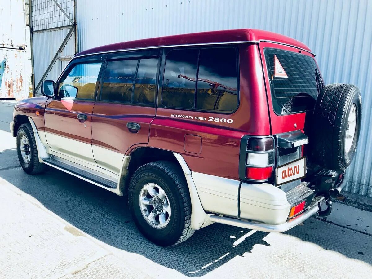 Mitsubishi pajero ii. Mitsubishi Pajero 2. Митсубиси Паджеро 2 Рестайлинг. Mitsubishi Pajero 1998. Митсубиси Паджеро 2 1998.