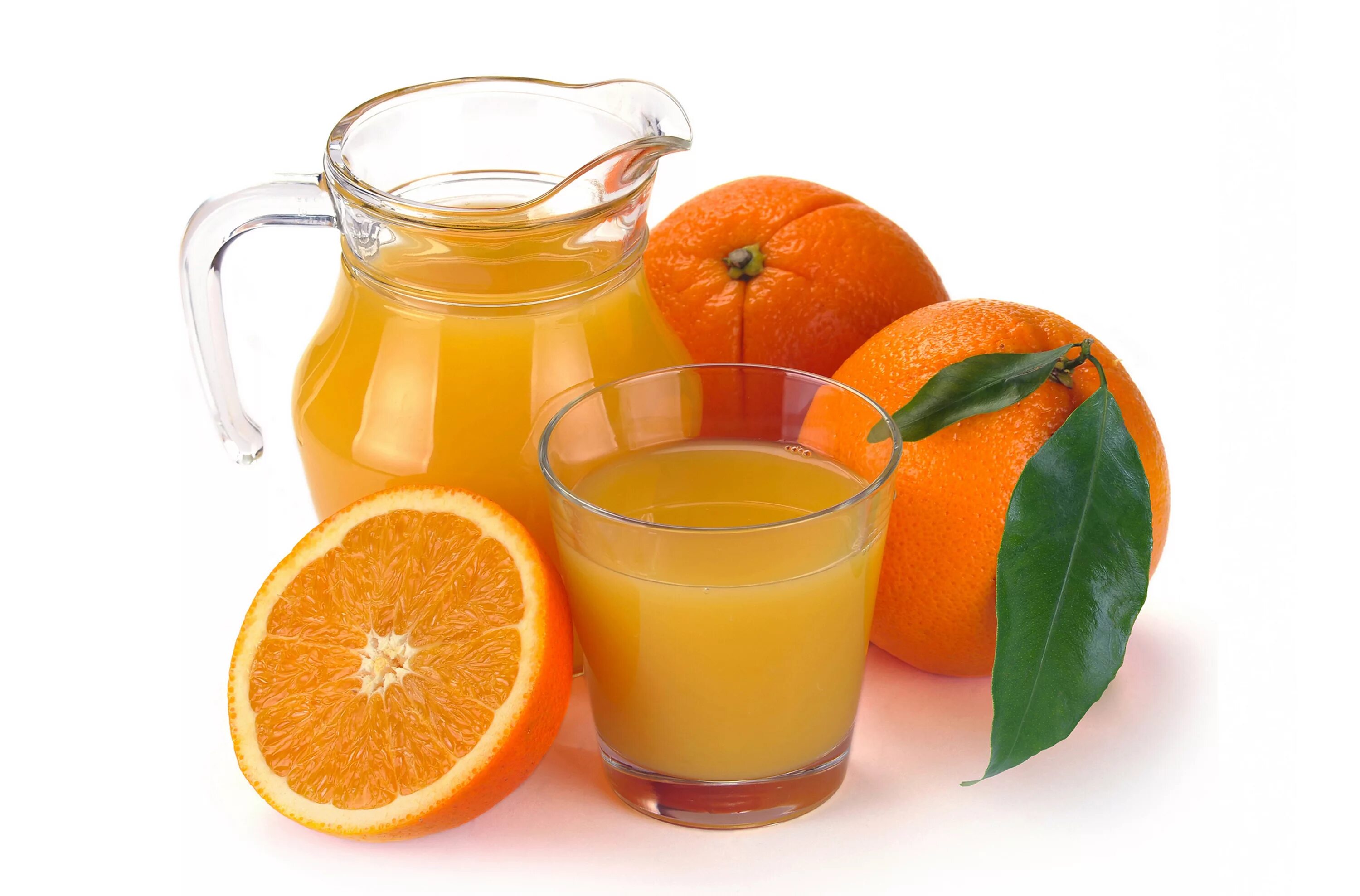 Натюрморт апельсинового сока. Апельсиновый сок для женщин. Juice drink in the sun. Сок витаминный. Апельсины для сока.