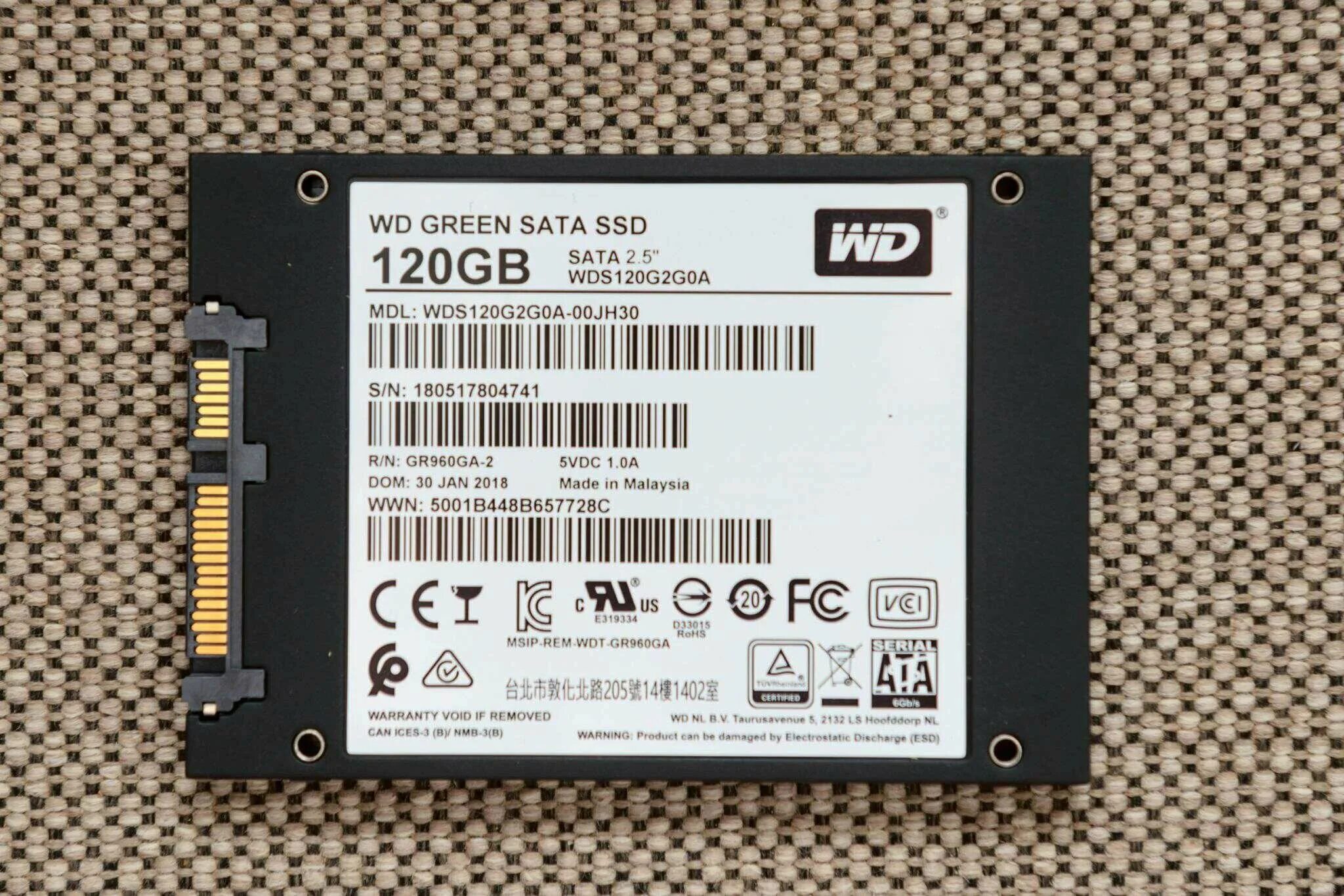 Ссд диск купить 500. SSD WD Green 120 ГБ. WD Green SATA SSD 120 GB. WD 120gb SATA. 120gb SSD g28266r001680.