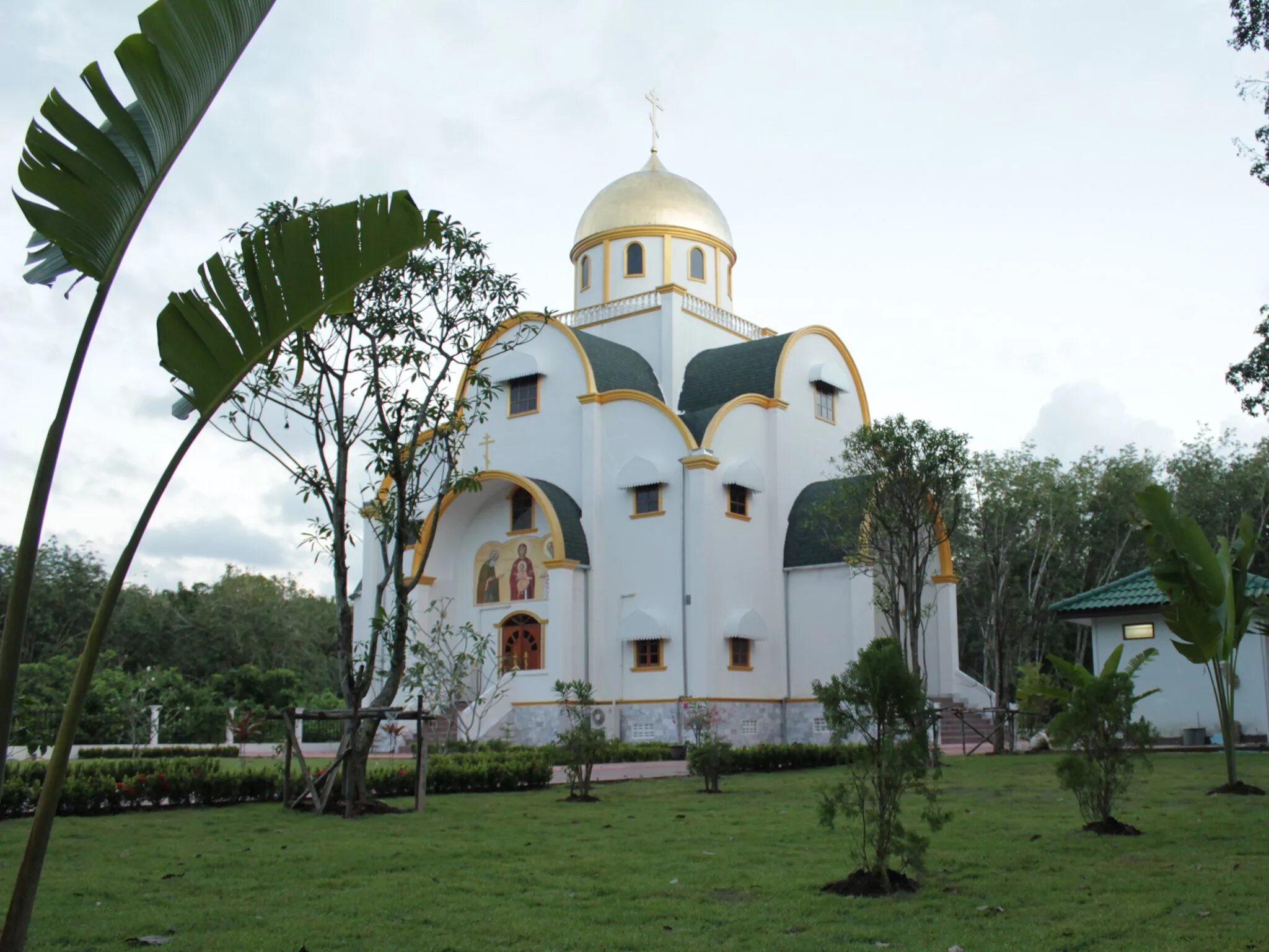 Какая там церковь