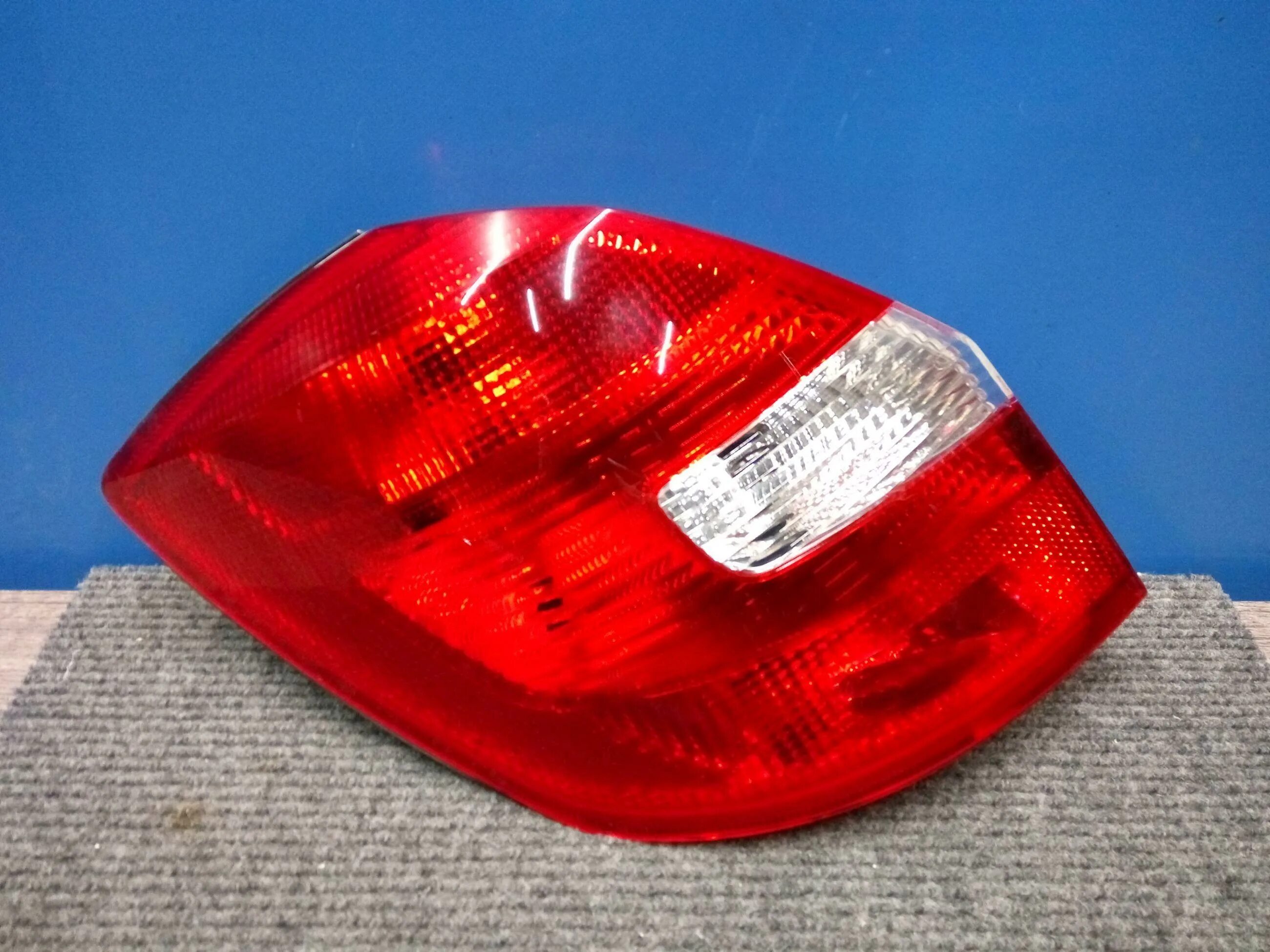 Задний фонарь фабия 2. Фонарь задний левый шкода фабия 2. 5j6945111. фонарь skoda fabia 2. 5x6945111c.
