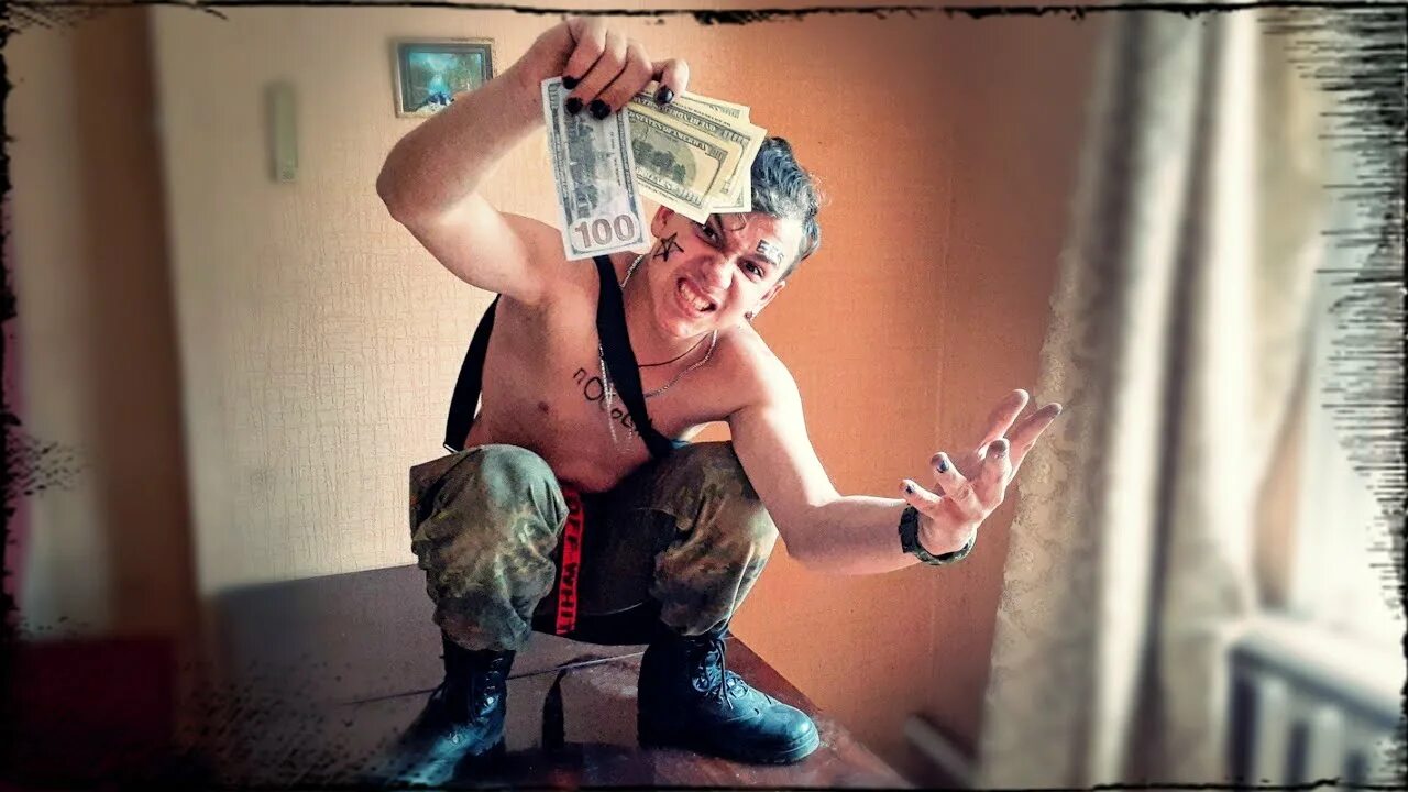 Толстый пацан пародия моргенштерн. Пародия на моргенштерна. Интервью с моргенштерном. Моргенштерна толстый. Моргершиенр боевой ковьой.