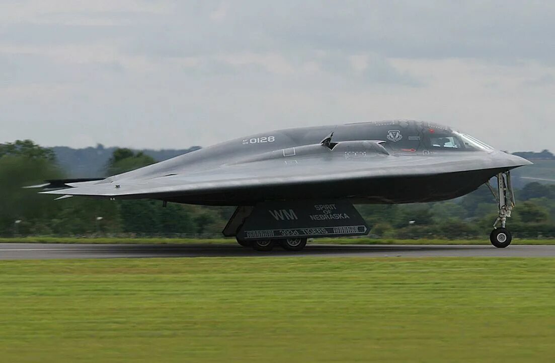 Нортроп б-2 спирит. B2 Spirit. Б-2 спирит аварии. B-2 Northrop Palmdale AFB 2023.