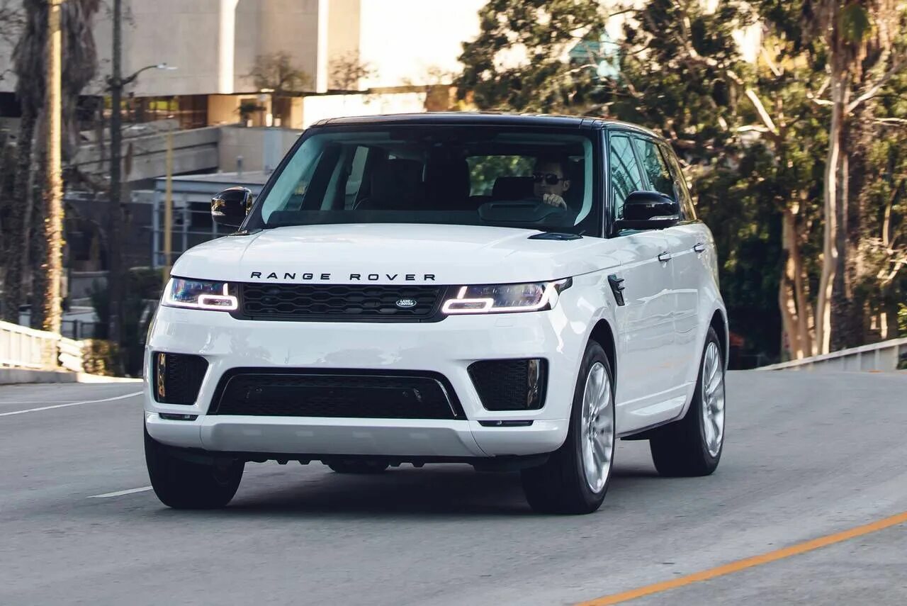 Рендж ровер спорт 2019. Land rover discovery sport 2020. Range rover sport 2019 белый. Land rover sport 2021. Range rover sport 2020 салон.