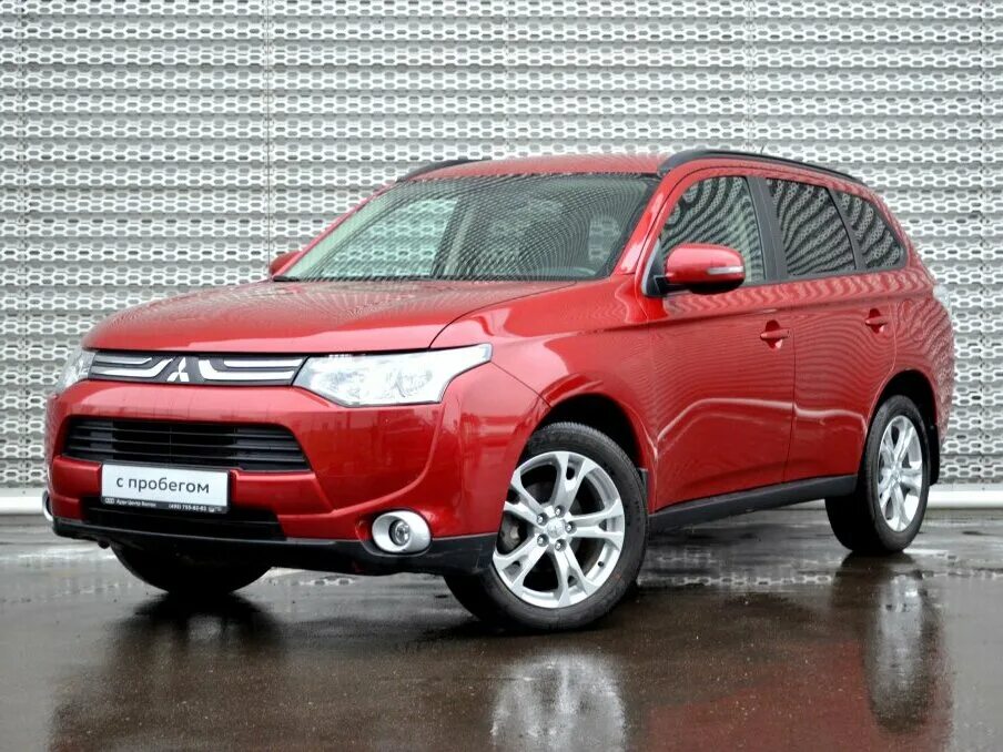 Mitsubishi Outlander 2013 красный. Митсубиси Аутлендер 2013. Mitsubishi Аутлендер 2013. Мицубиси Аутлендер красный.