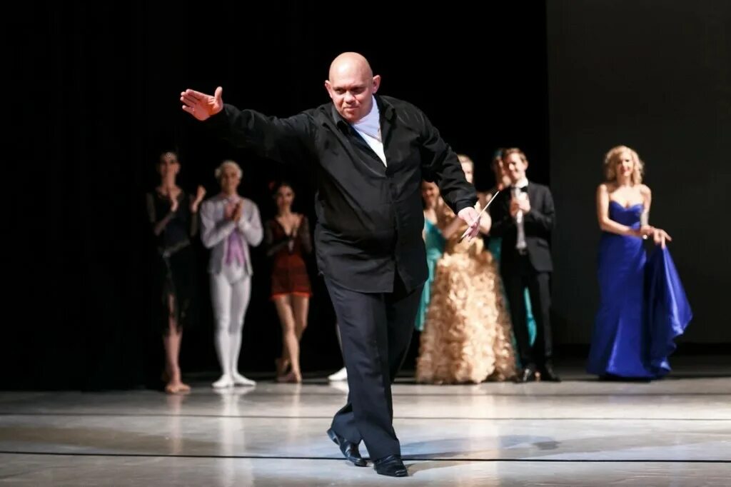 ренат жиганшин нижний. ренат жиганшин нижний новгород дирижер. ренат жиганшин дирижер. ренат жиганшин нижний новгород дирижер фото. марк фридрихович эрмлер.