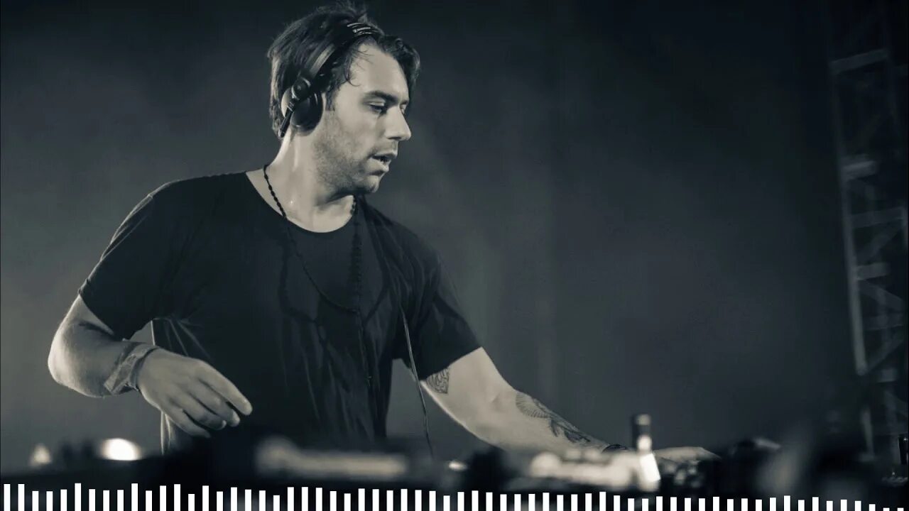 Reload sebastian. Себастьян ингроссо. axwell &amp; sebastian ingrosso. sebastian music. себастьян ингроссо отец.
