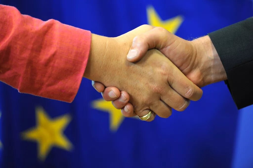 ЕС сотрудничество. Международное сотрудничество. Сотрудничество стран ЕС. Политика Евросоюза. Европейская интеграция страны
