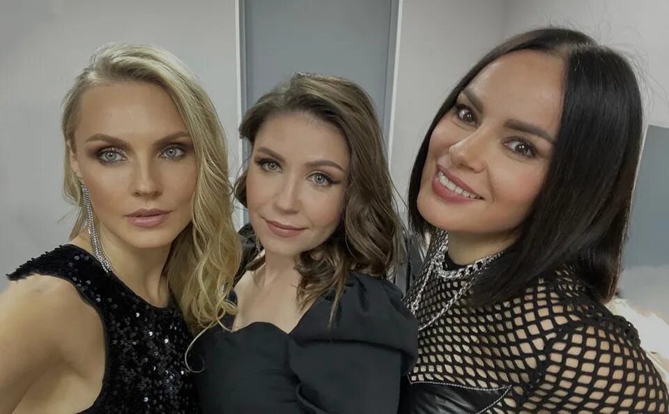 Группа стрелки состав. Группа стрелки. Группа стрелки 1997. Солистки группы стрелки. Сколько лет группе стрелки.