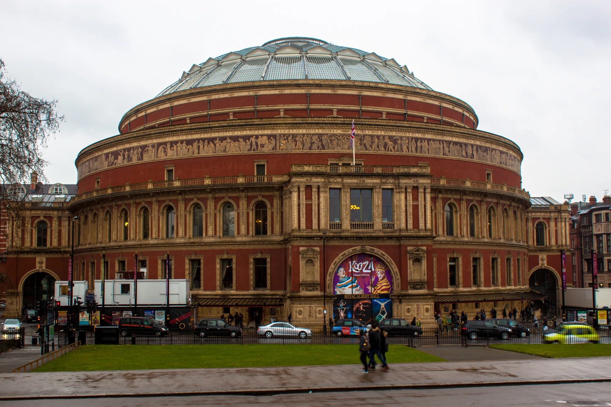 Albert hall снаружи. Лондон холл санкт петербург. Лондон холл санкт петербург. Ресторан music hall london. Лондон холл санкт петербург.