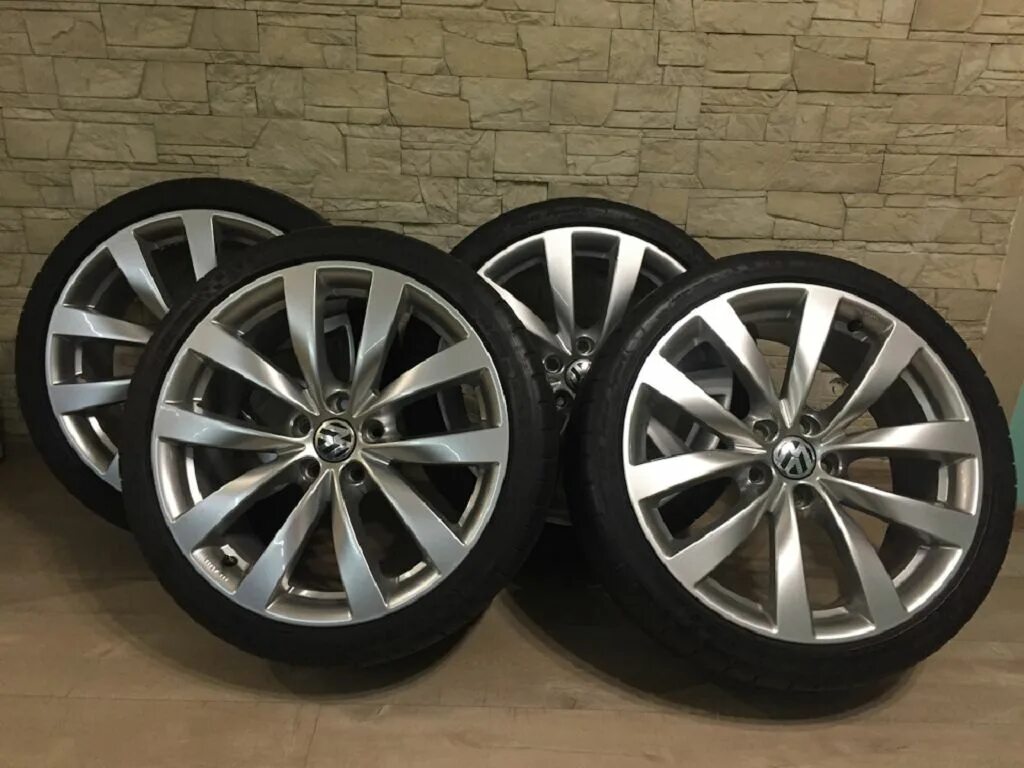 Диски на Пассат б7 r17. Диск VW r17 Passat b8. Диски Passat b8 r18. Passat b7 диски r17. Куплю r19 б у