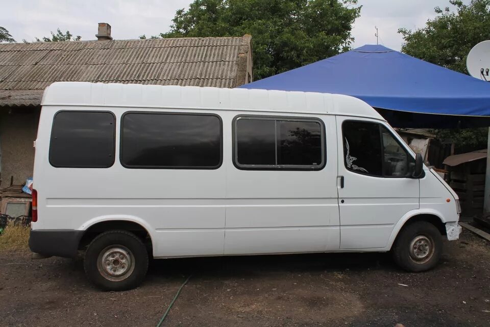 Форд транзит микроавтобус 1999. Ford transit 1998. Форд транзит белый. Форд транзит 91 года салон. Форд транзит спорт ван серебристый.