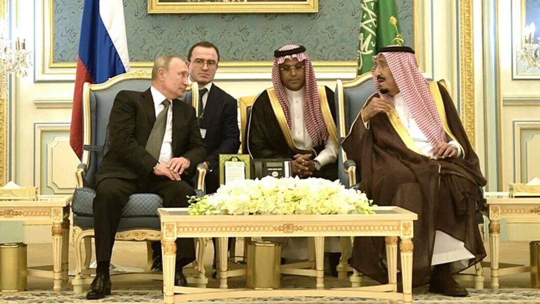 Президент саудовской аравии 2020. Переговоры дипломаты сауд аравия. Путин и принц саудовской аравии поздоровались. Главы мид рф и иордании. Путин и президент саудовской аравии.