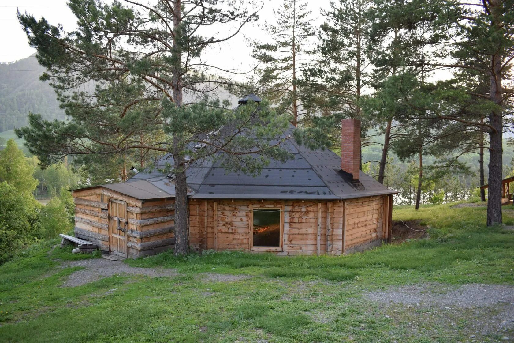 Красиво сфотаться на алтае. Ретрит на алтае 2024. Ретрит на алтае. Ретритный центр в горах. Ретрит на алтае 2024.