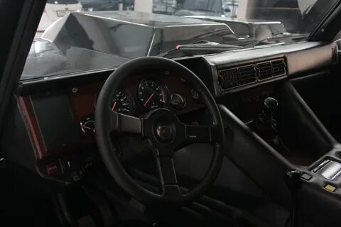 Empire detailing