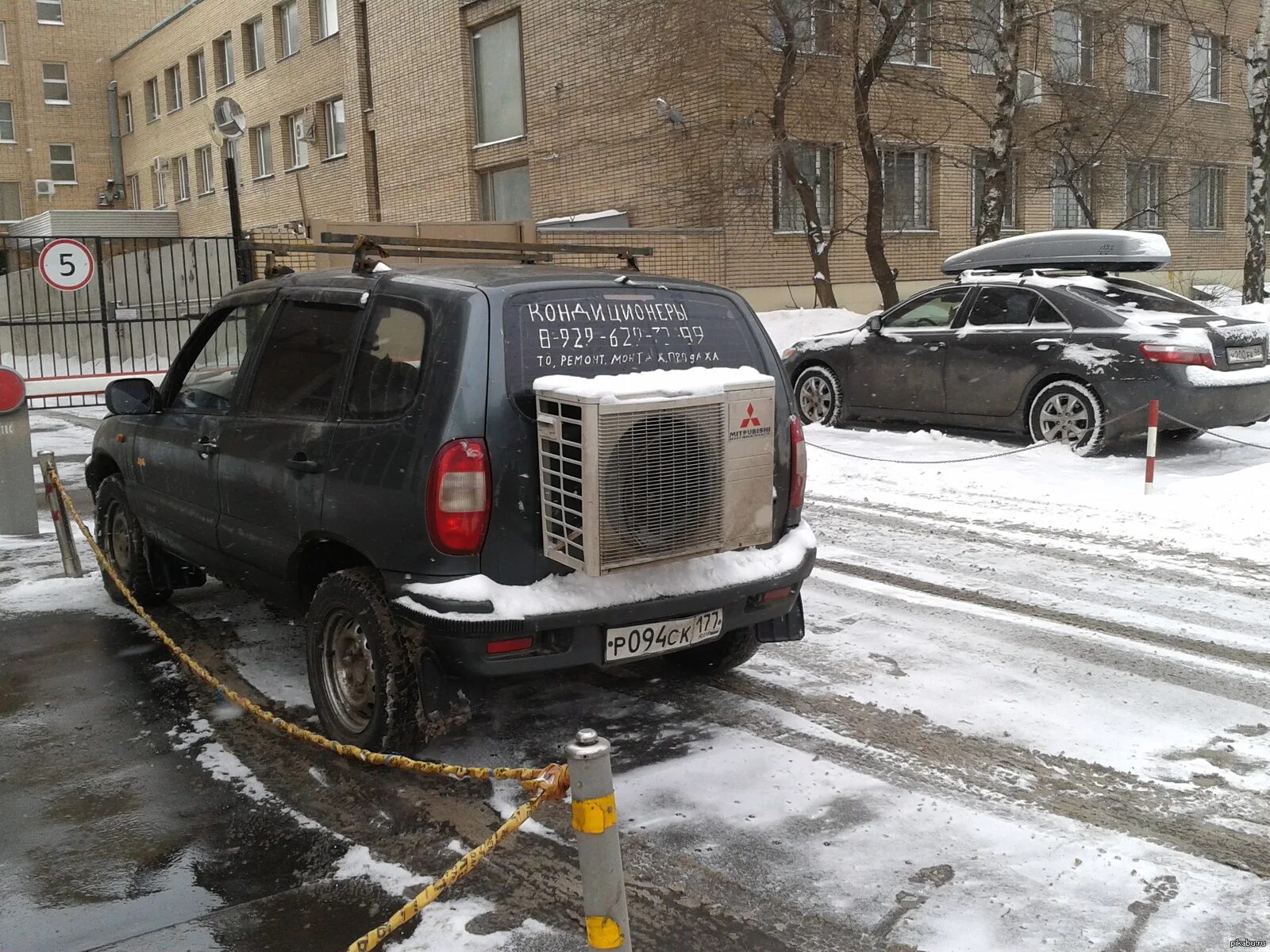 Кондиционеры ваз 2123. Chevrolet Niva кондиционер. Канденй еа Шевроле Нива. Кондиционер на ниву 21214. Кондиционер на крышу Нива Шевроле.