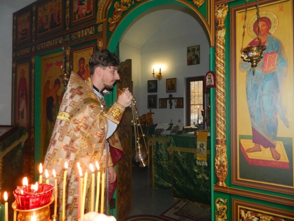 храм вмч. димитрия солунского. храм димитрия солунского на благуше. служба в храме дмитрия солунского. служба в храме дмитрия солунского.