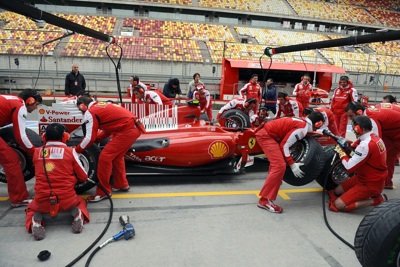 Пит стоп ф1. Пит стоп Formula 1. F1 Pit stop. Пит стоп Феррари формула 1.