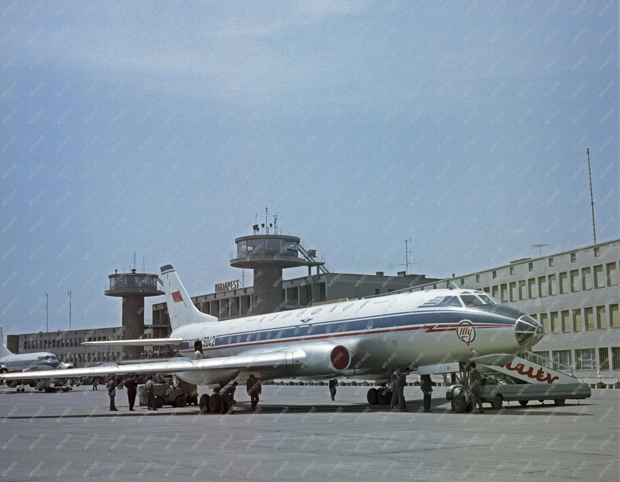 пассажирский ту 124. ту-124а (прототип ту-134), ссср-45075, новогиреево. пассажирский ту 124. ту-104 пассажирский самолёт. ту-124 пассажирский самолёт.