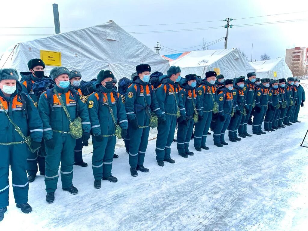 Гу мчс россии по вологодской. Аэромобильная группировка МЧС. МЧС Вологда. Группа МЧС. МЧС красивые картинки.