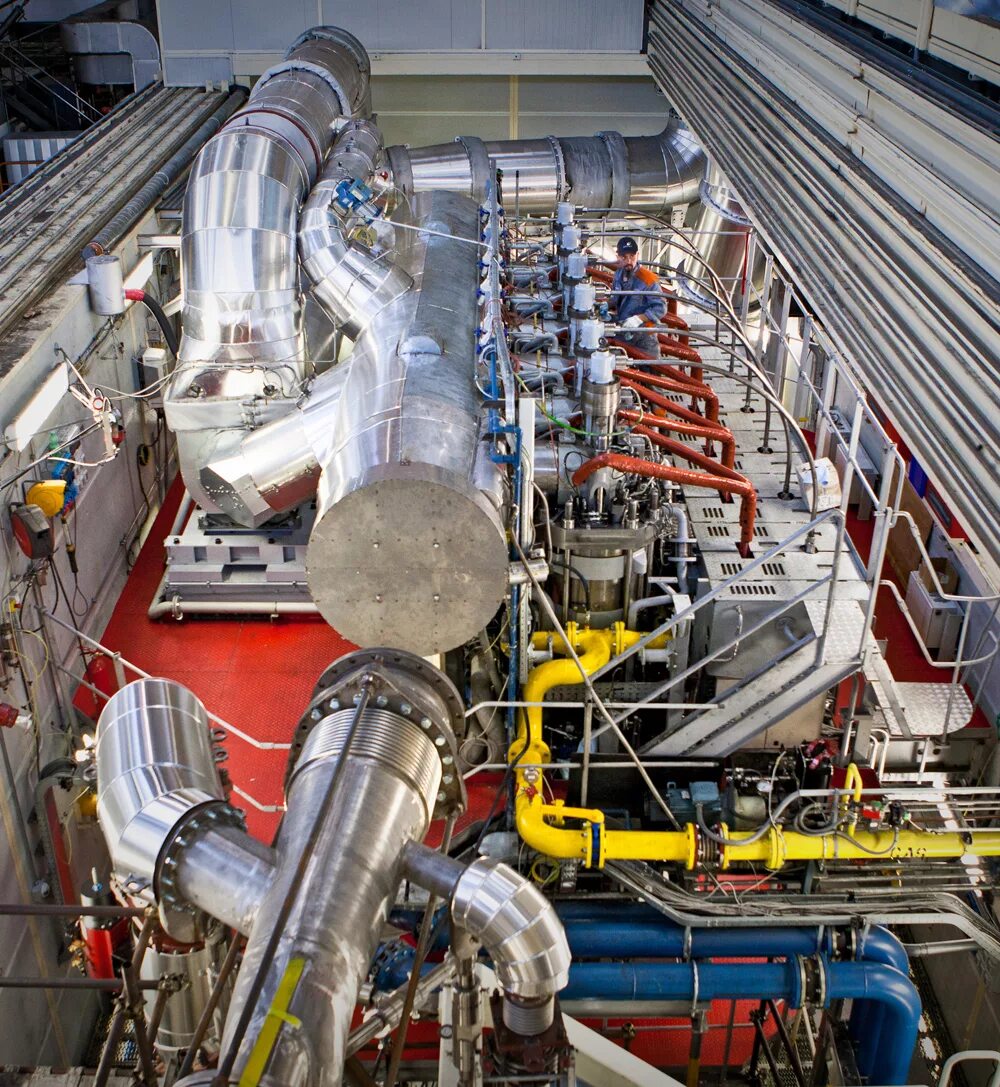 Natural gas engine