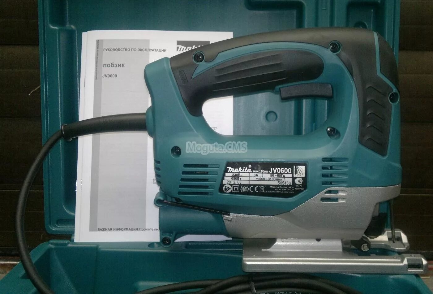 Макита лобзик москва. Электролобзик Makita jv0600k. Jv600k лобзик Makita. Makita jv0600k, 650 Вт. Лобзик Макита 600 Вт.