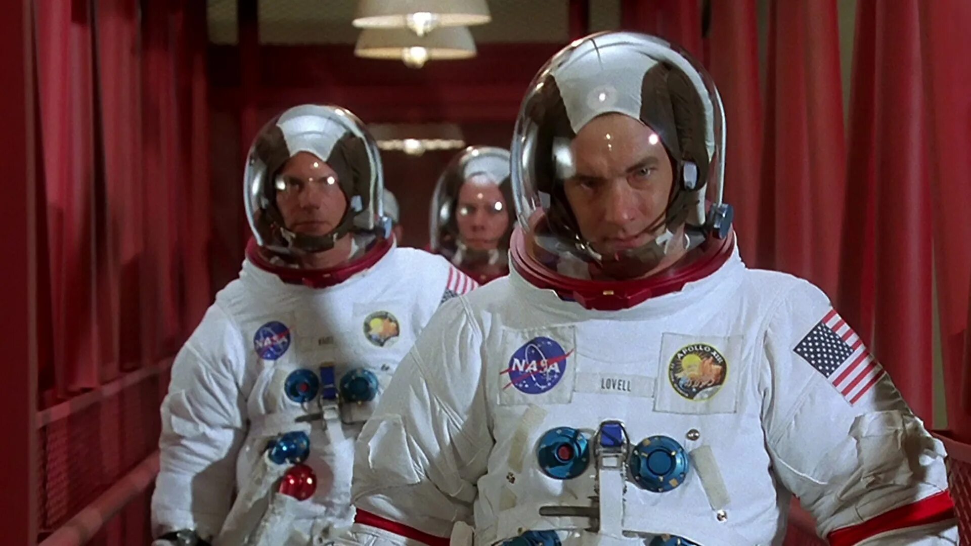 Apollo thunder. Apollo 13 1995. том хэнкс аполлон 13.