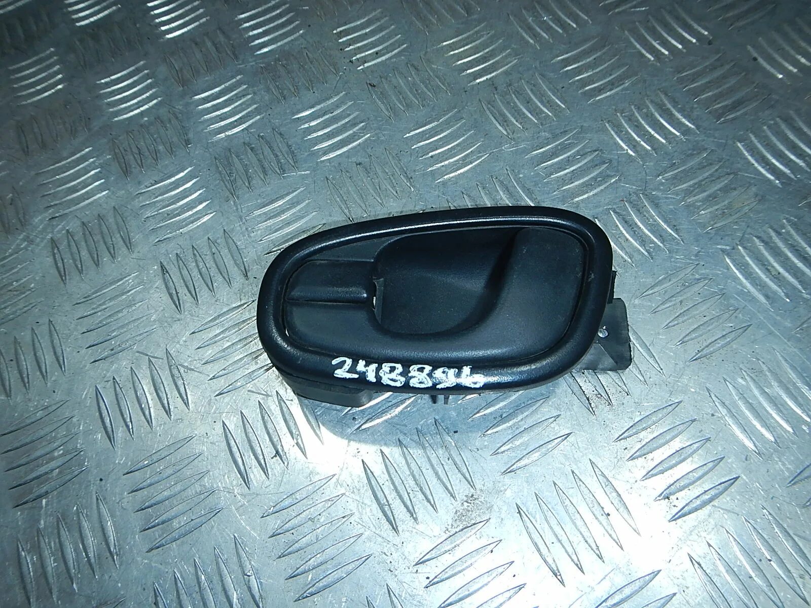 General motors 96238351 ручка двери внутренняя. ручка дверная внутренняя chevrolet lanos 96276439. ручка двери lanos передняя правая левая. ручка внутренняя левая шевроле ланос. шевроле ланос ручка двери передняя правая внутренняя.