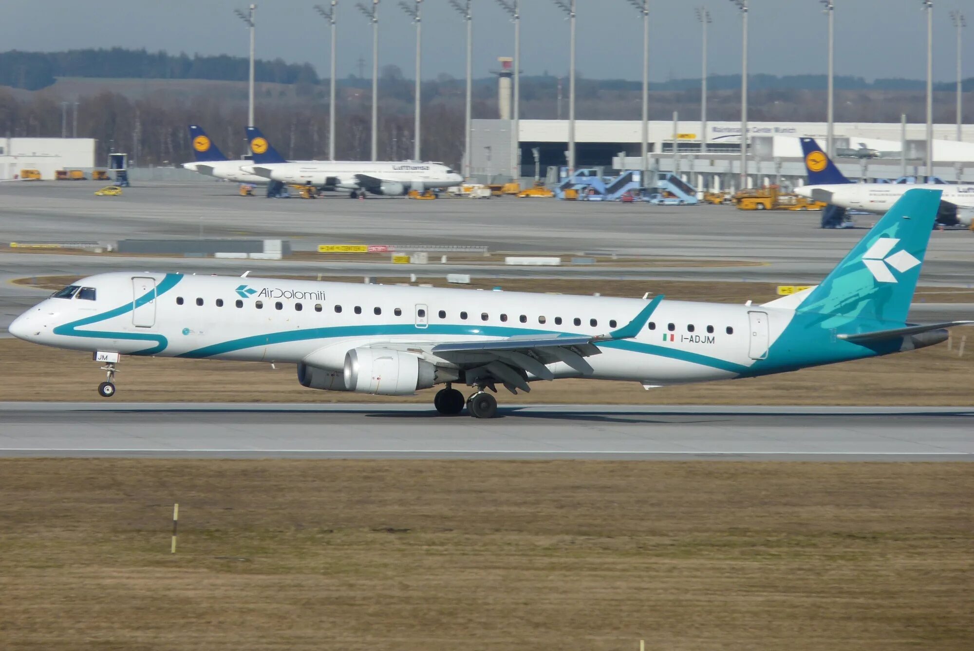 Common air. Embraer 195 air dolomiti. air dolomiti. embraer 195 air montenegro. air dolomiti cluj.