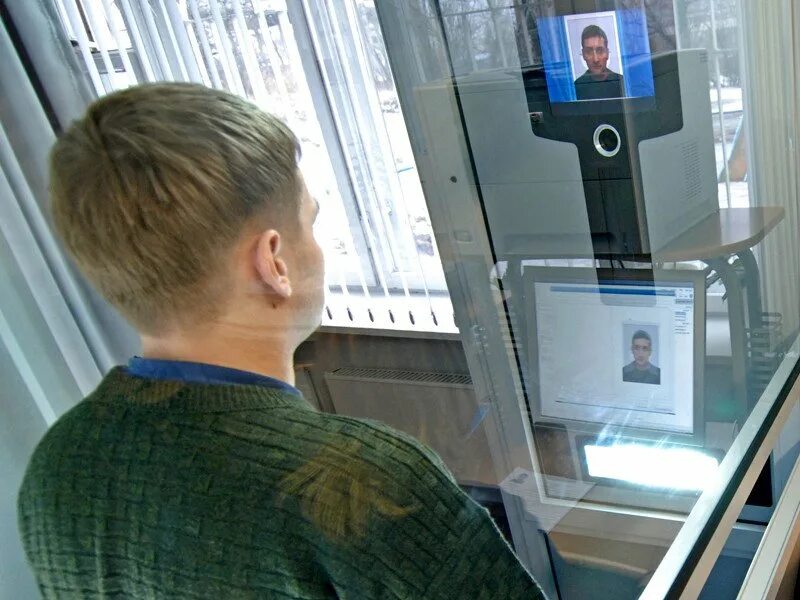 Банк биометрических данных. Slm-415-ATM камера биометрии. Распознавание лиц в банках. Технология распознавания лиц в банках. Биометрические системы идентификации.