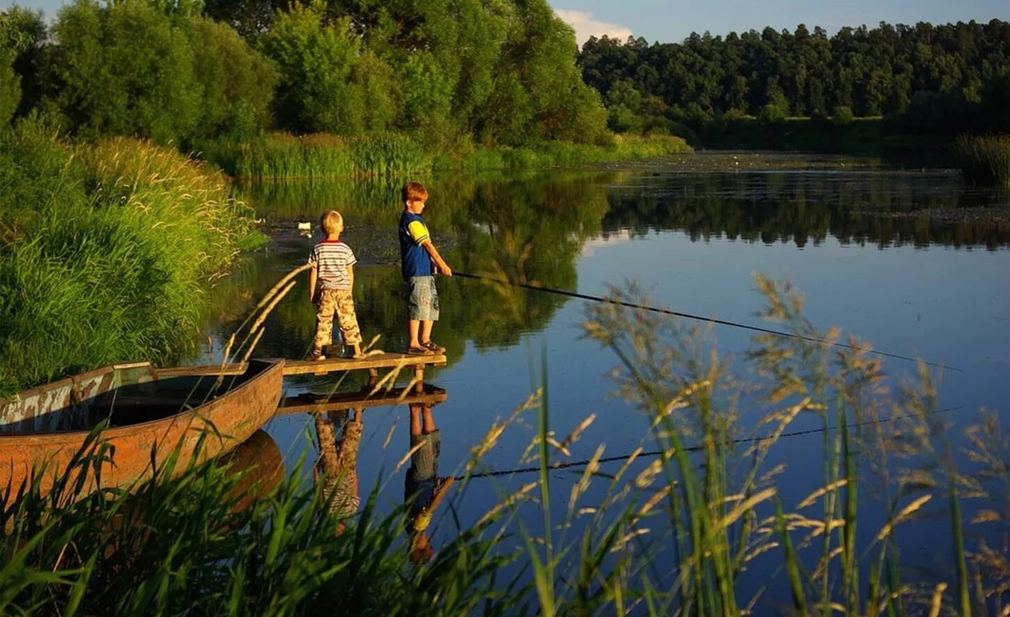 Подружка речка. Деревня рыбаки. Лето река. Лето в деревне. Рыбалка летом.