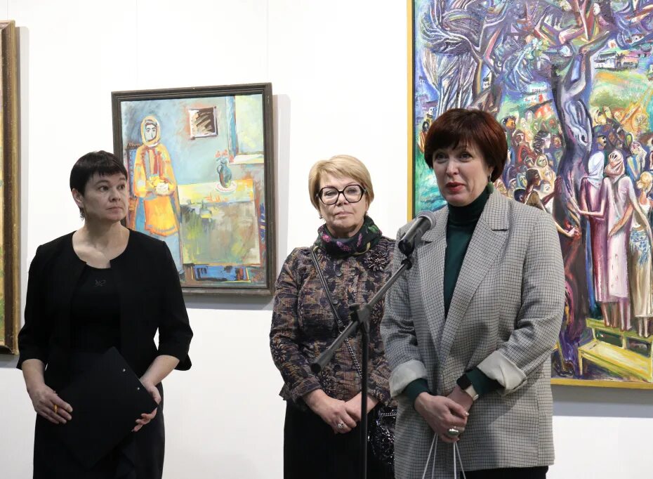 Выставочный зал рязань. Выставочный зал на есенина в рязани. Выставочный зал рязань. Выставочный зал рязань. Дом художника рязань улица.