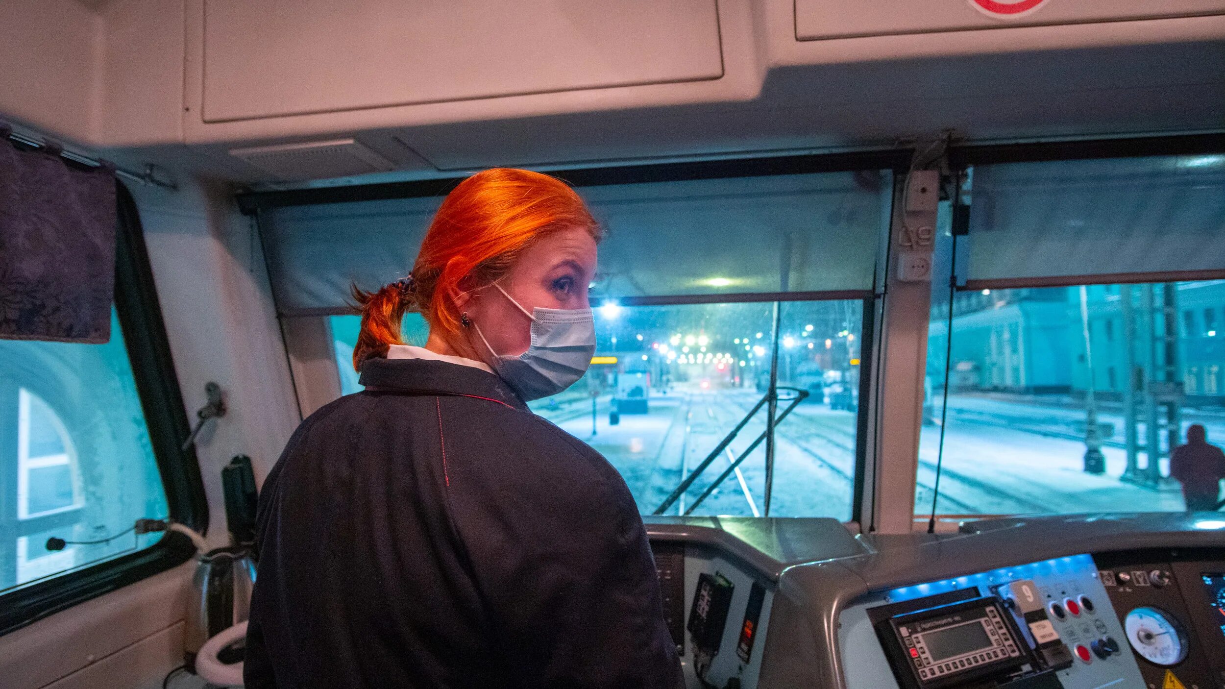 Форма машиниста тепловоза. Помощник машиниста омск. Помощник машиниста омск. Профессия помощник машиниста электровоза. Форма помощника машиниста цппк.