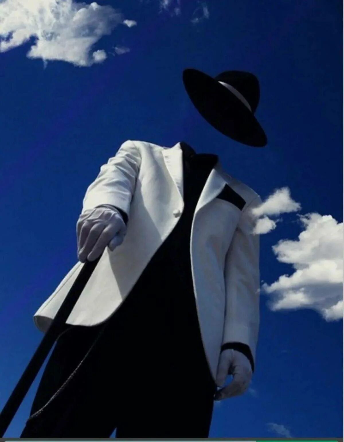 Картинки невидимки. Человек в шляпе и очках. Книга росмэн первые уроки цифры. Мужчина в костюме и шляпе. Крутые аватары.