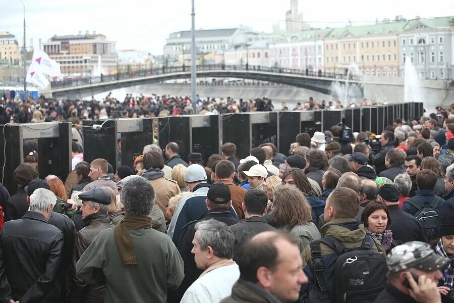 Сделано в москве болотная площадь. Болотная площадь. болотная 2011. болотная площадь в москве метро.