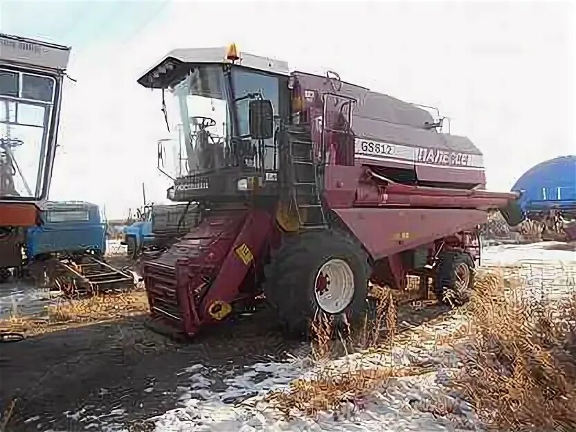 Бункер полесье. Комбайн полесье gs 12 а1. Комбайн гомсельмаш gs 1218. Комбайн гомсельмаш gs 1218. Комбайн полесье gs 1218.