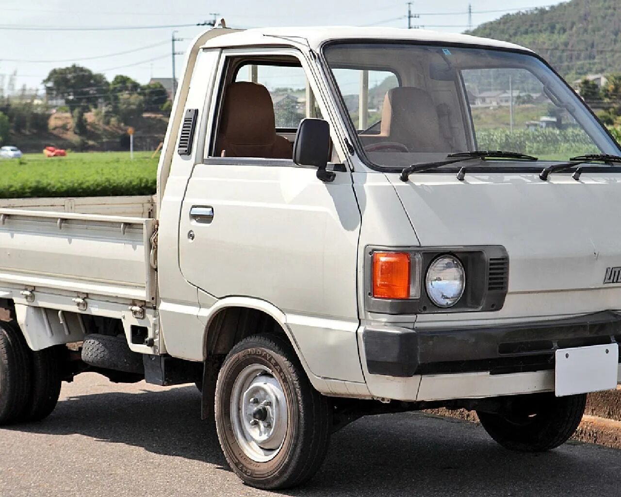 Тойота лит айс грузовик. Toyota Lite Ace Truck 4wd. Toyota Town Ace 1984. Тойота Town Ace грузовик. Toyota Town Ace 1986.