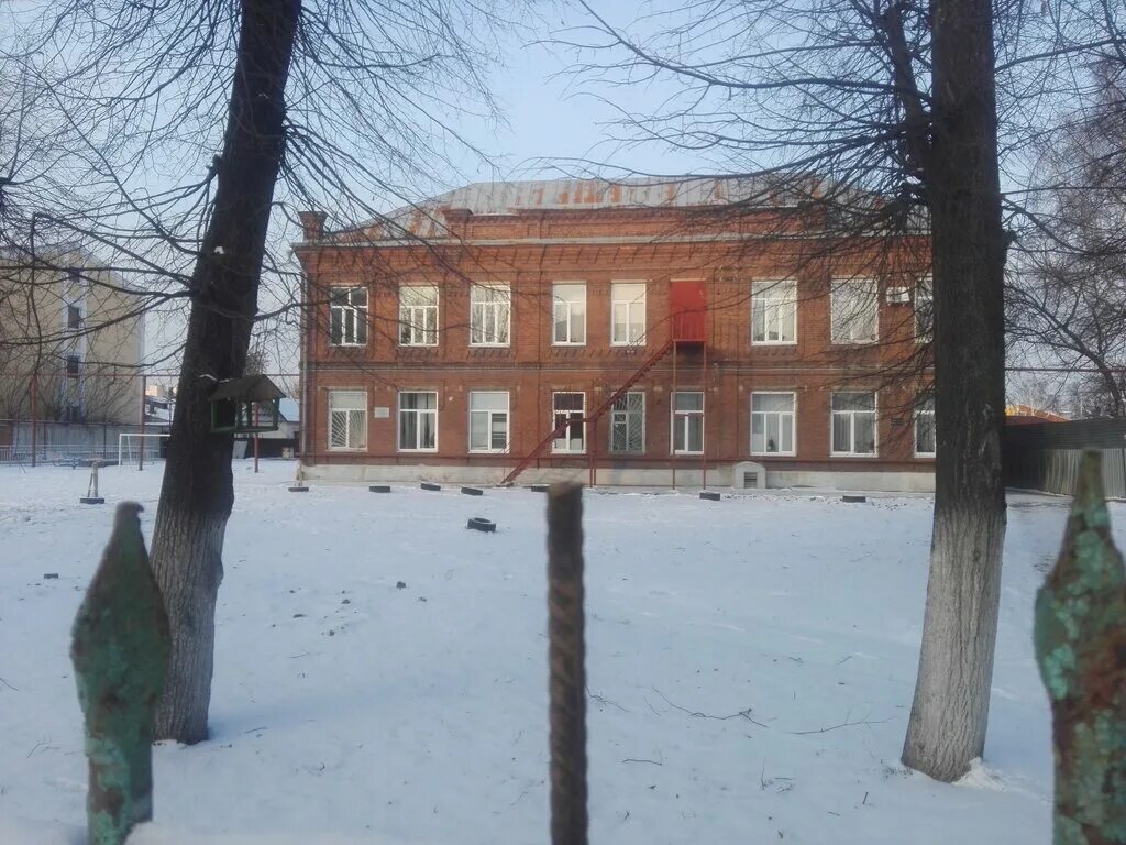 Школа в рязани интернат на улице макаренко. Школа 42 рязань. Школа интернат на макаренко рязань. Школа 18 рязань глухих. Школа-интернат 26 рязань.