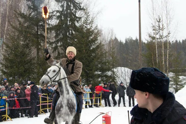 Масленица в порошино киров. Масленица Киров Порошино. Порошино Киров. СТК Порошино. Спортивно туристический комплекс Порошино Кировская область.