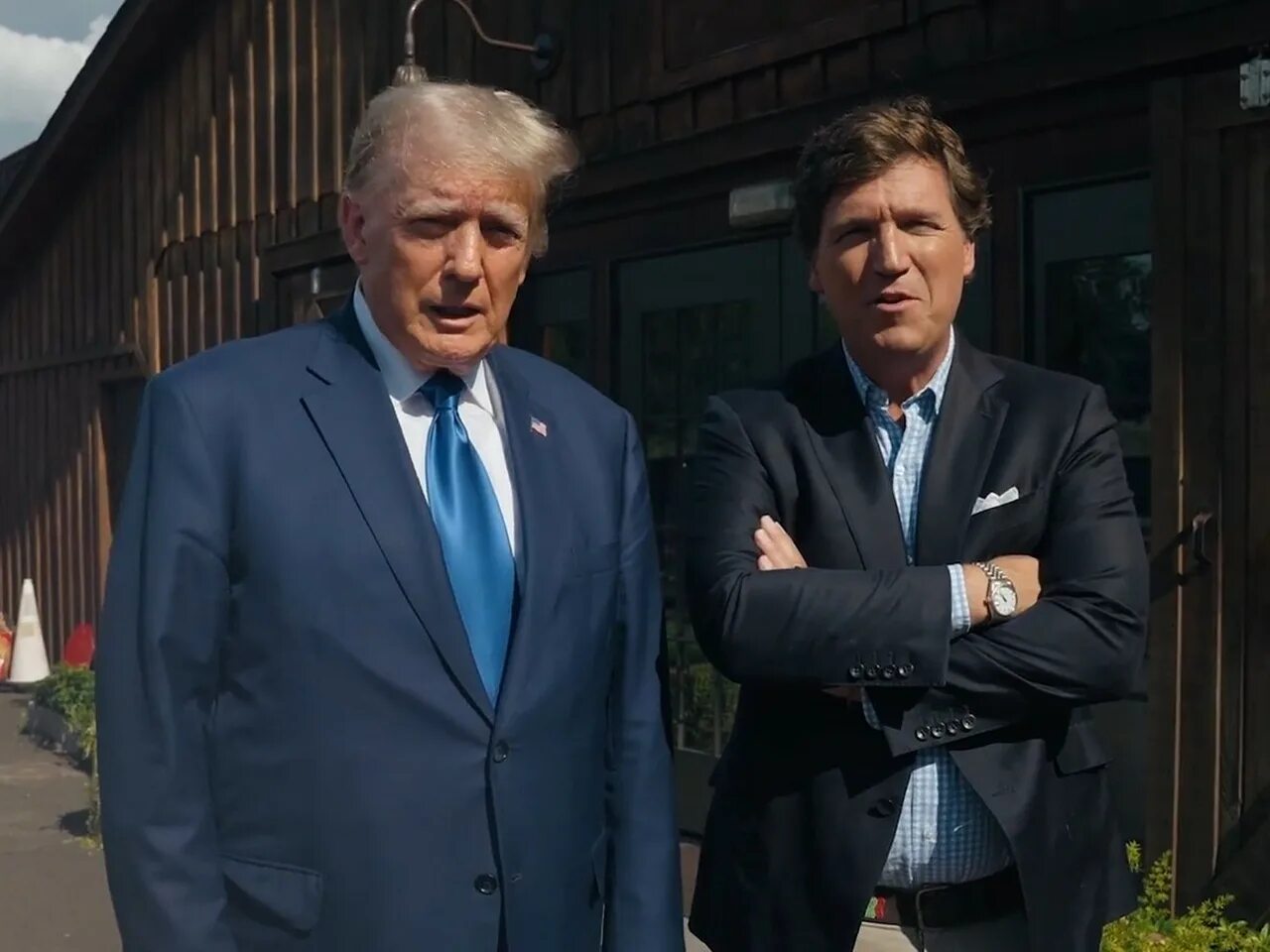 Интервью карлсона с путиным ютьюб. Трамп в 90х. такер карлсон интервью. дебаты америка. карлсон и трамп.