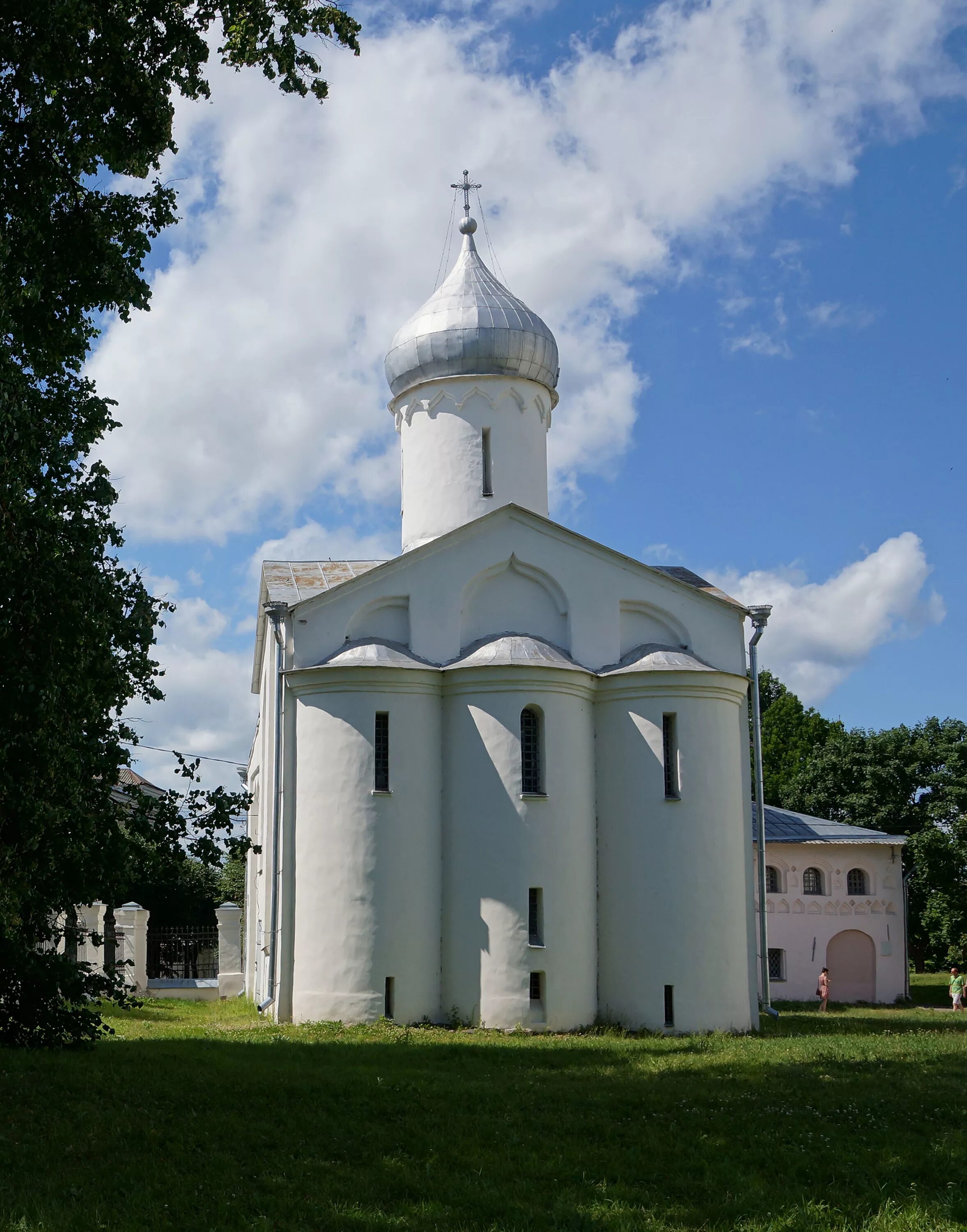 Древняя Церковь Великий Новгород. Церковь Прокопия в Великом Новгороде. Великие церкви Великий Новгород. Церковь Святого Сергия Радонежского Великий Новгород. Сайт церквей новгорода