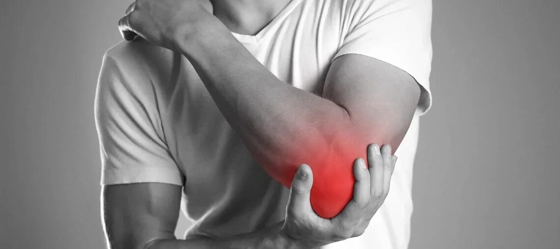 Больв лоитевом суставе. Сухожилия локтевого сустава анатомия. Локоть сустав болит косточка сбоку. Латеральный эпикондилит локтевого. Кубитальный канал локтевого сустава.