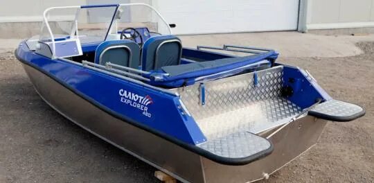 Самарский завод моторных лодок салют. Лодка салют 480. Цвет мягкого Малона в лодке салют 480 Neo. Катер салют 600. Лодка салют про Мираж характеристики