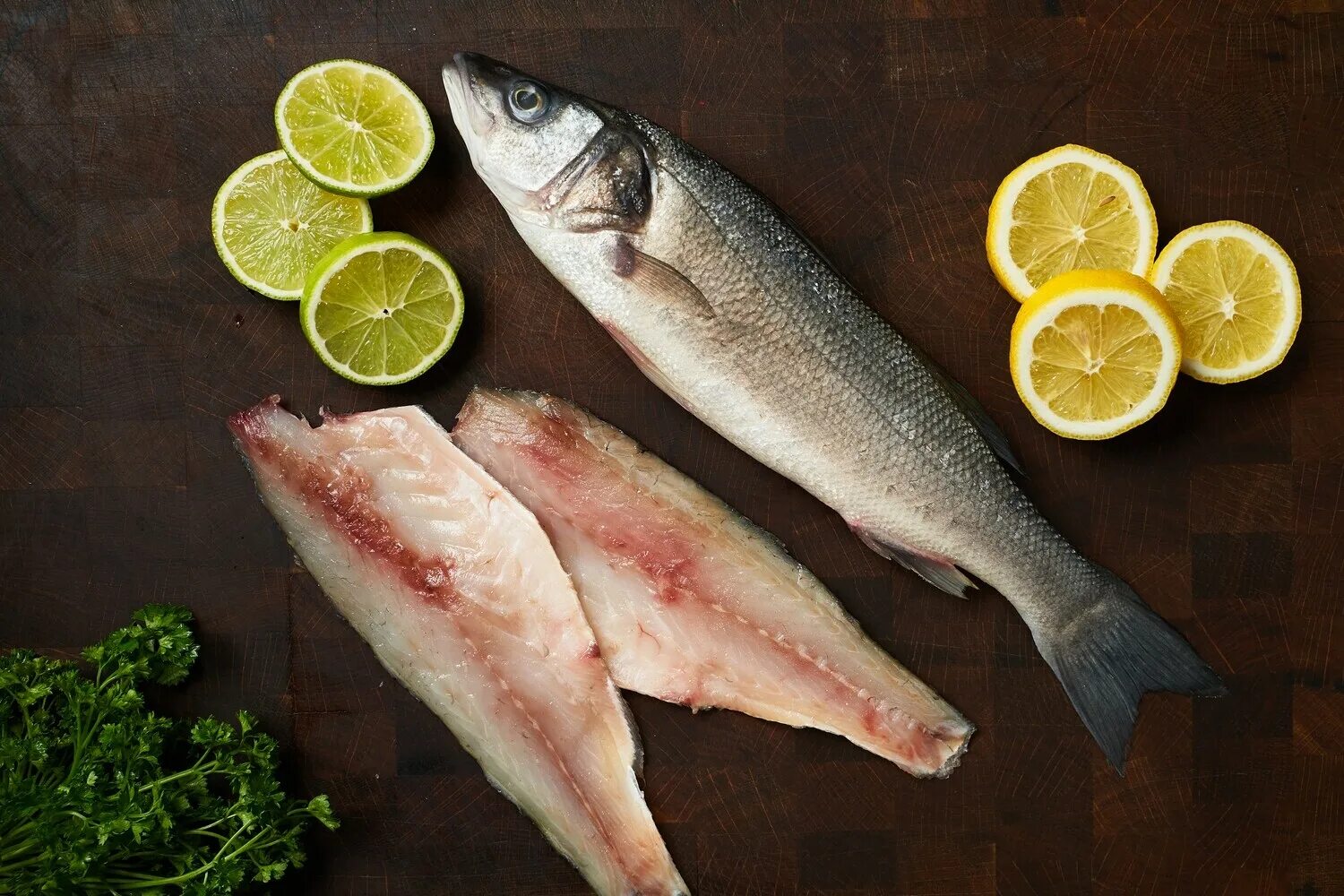 сибас рыба свежемороженая. сибас замороженный 300/400. лаврак обыкновенный. атлантический сибас. рыба сибас польза и вред где водится.