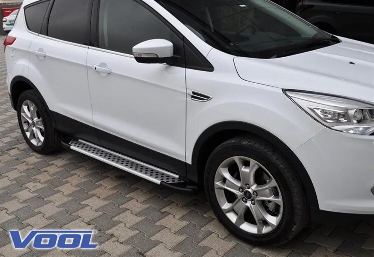 Пороги куга. Пороги на Форд Куга 2. Ford Kuga 2016 пороги. Пороги на Форд Куга 2 Рестайлинг. Ford Kuga 2 с порогами.