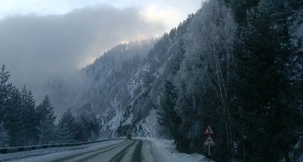 Какая линза встречается по дороге саяногорск черемушки. Трасса саяногорск абакан. дорога саяногорск черемушки. дорога абакан саяногорск. дорога саяногорск черемушки зимой.