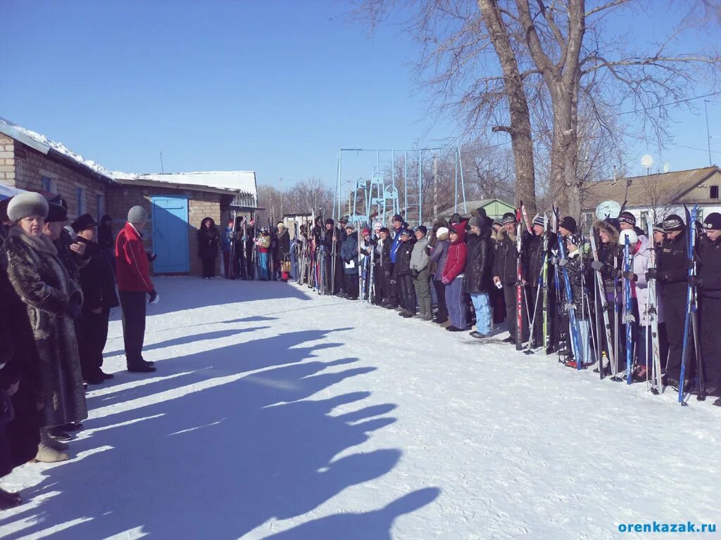 Молодежный поселок Тоцкий район. Погроминский аграрный техникум. Погранинский аграрный техникум Оренбург. Поселок Суворовский Тоцкий район. Погода п молодежное