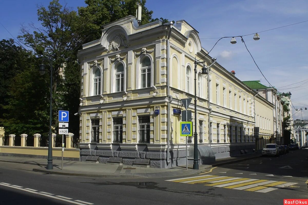 Пречистенка 12 2с1. Пречистенка в Москве. Особняк Ермолова на Пречистенке. Улица Пречистенка 40/2. Улица Пречистенка, 32/1с1.