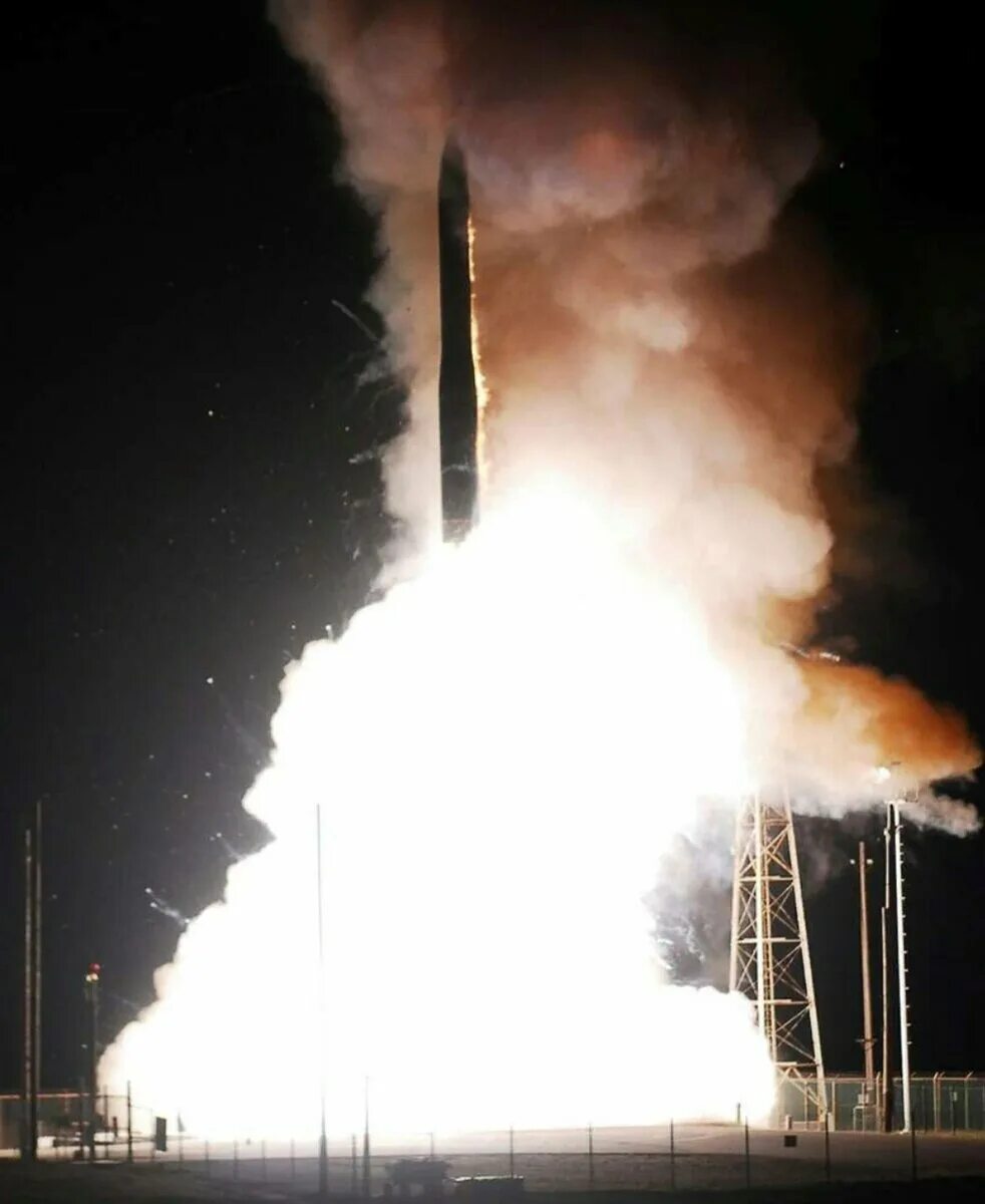 Lgm-30 «минитмен». Баллистическая ракета мбр. Баллистическая ракета мбр. Межконтинентальная баллистическая ракета сша. Межконтинентальная баллистическая ракета lgm-118a peacekeeper - mx.