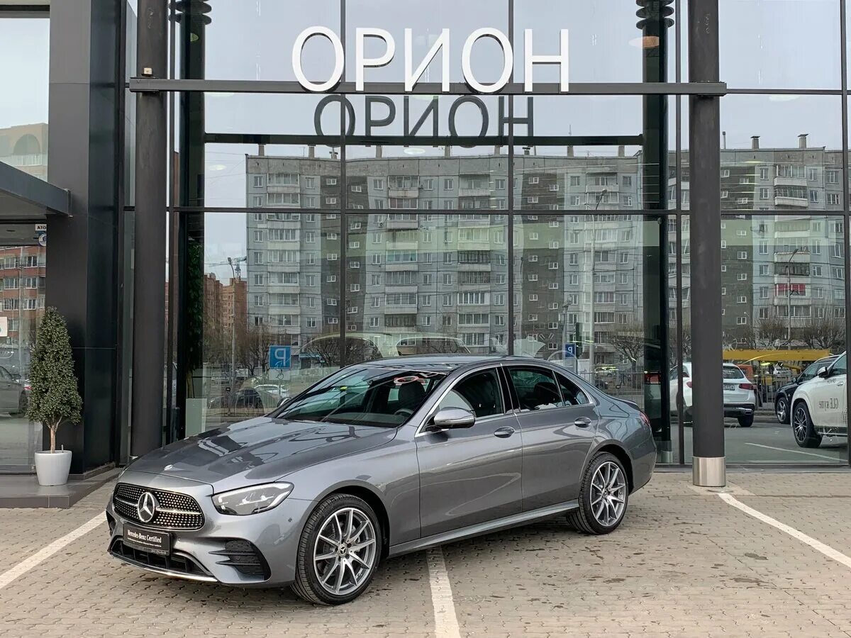Mercedes benz красноярск. Мерседес красноярск. Мерседес центр тирасполь. Красноярск мерс. Mercedes benz красноярск.